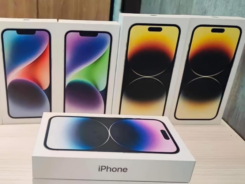 For sale Apple iPhone 14 Pro and 14 Pro 13 12